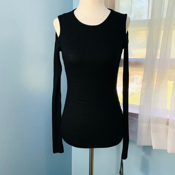 NWT Michael Lauren x REVOLVE Ribbed Cold Shoulder Top in Black Size XS - Picture 3 of 7